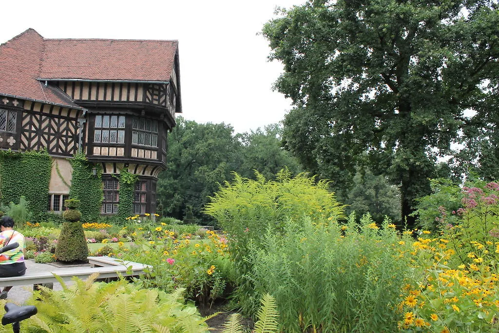 Relexa Schlosshotel Cecilienhof-1